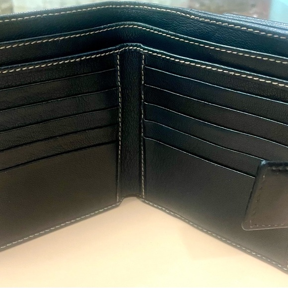 Gucci Authentic Vintage Small Wallet - Picture 4 of 8